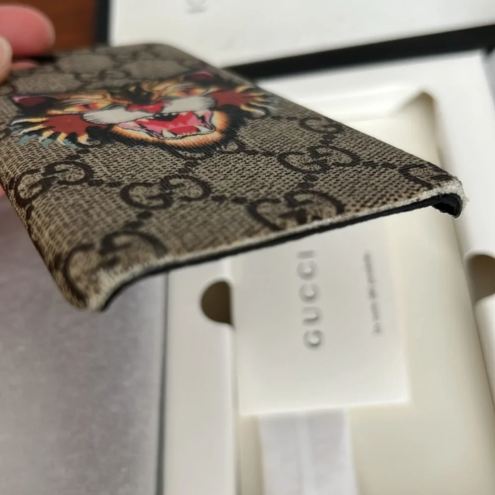 GUCCI IPHONE CASE